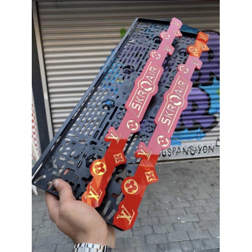 Supreme Özel Tasarım Pleksi Plakalık - 1 Takım Supreme Özel Tasarım Pleksi Plakalık - 1 Takım