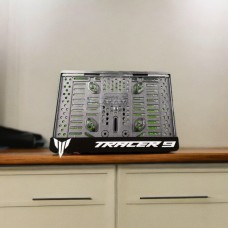 Tracer 9 Yazılı Özel Tasarım Lüks Motosiklet Pleksi Plakalık